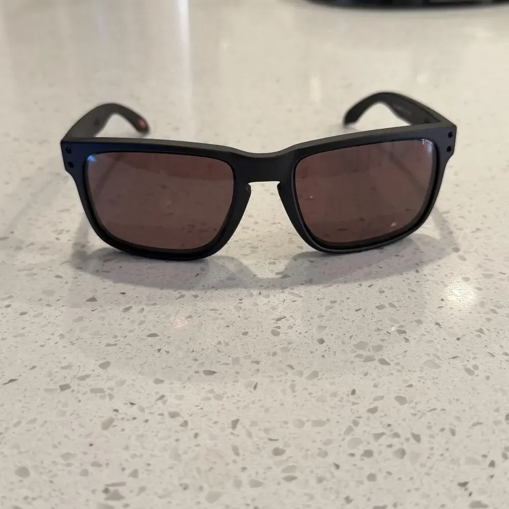 Oakley Holbrook OO9102 Sunglasses Mens Black Frame Brown Polarized Outdoor